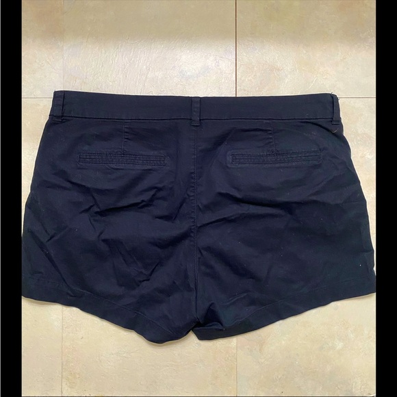 Old Navy-Women’s Everyday Mid Rise Short-SIZE 16 - Picture 3 of 4